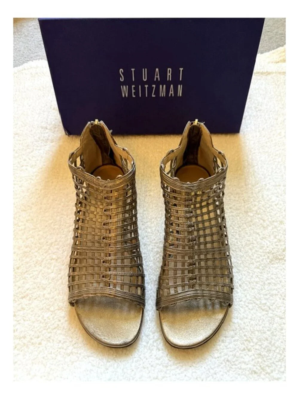Stuart Weitzman Metallic Woven Cage Sandals With Box - size 8